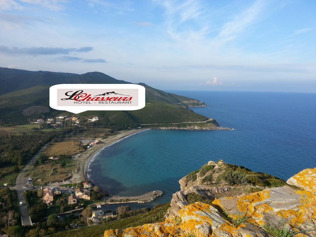 Hotel Restaurant Les Chasseurs Marine de Pietracorbara ภายนอก รูปภาพ